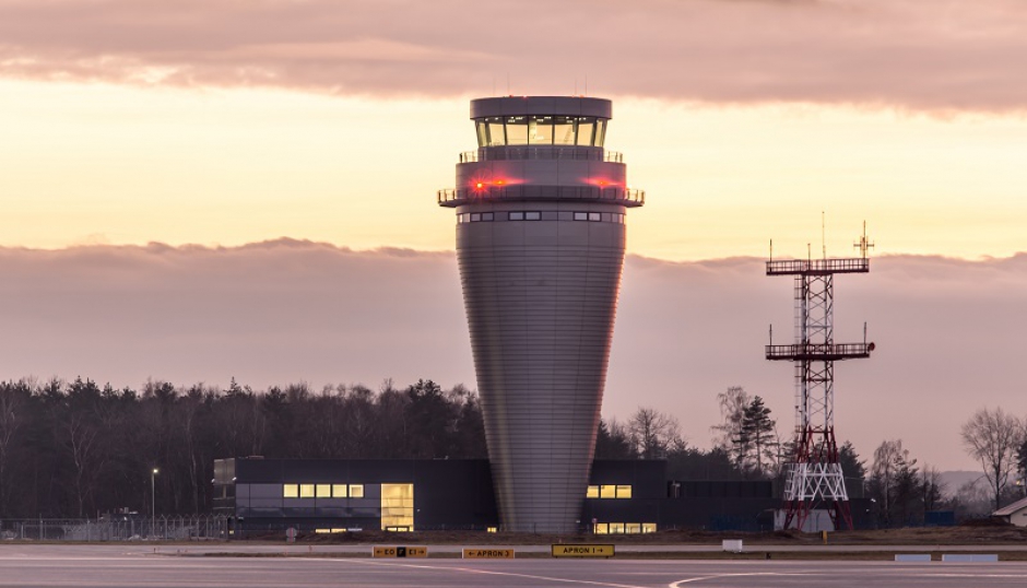 Wieża kontroli ruchu lotniczego Katowice-Pyrzowice